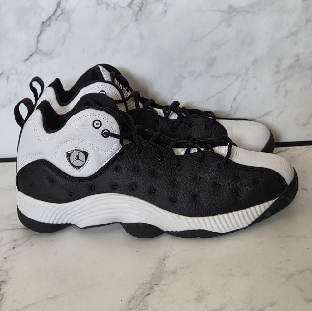 Nike Black and White Athletic Sneakers